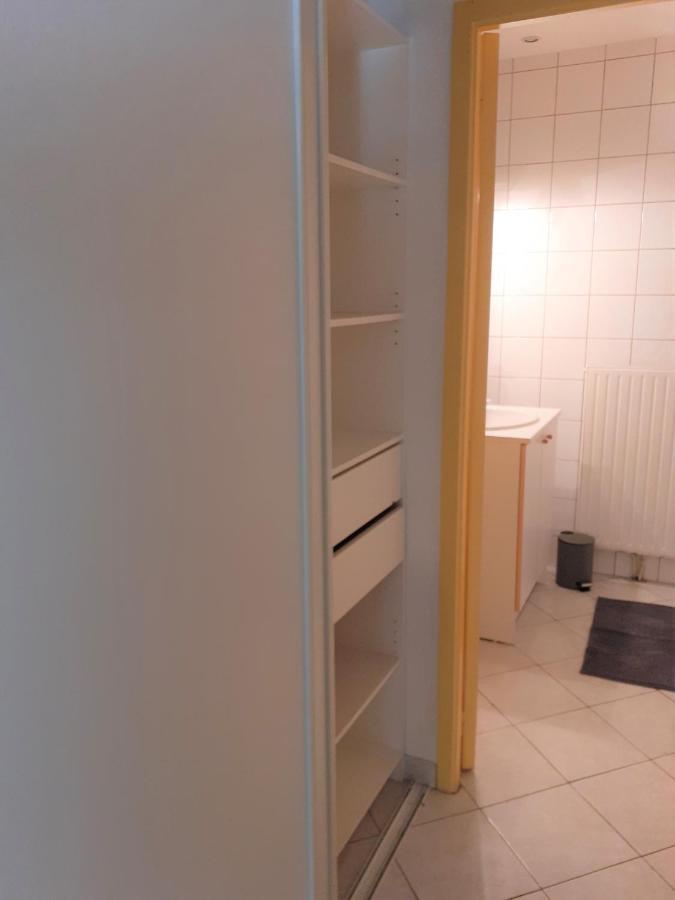 Appartement Rez De Chaussee Avec Terrasse Et Jardin Tence Eksteriør billede